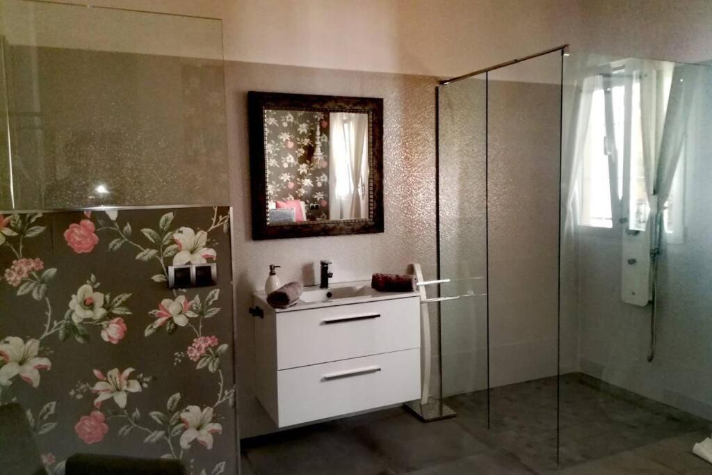 شقة El Patio De San Bernardo إشبيلية المظهر الخارجي الصورة